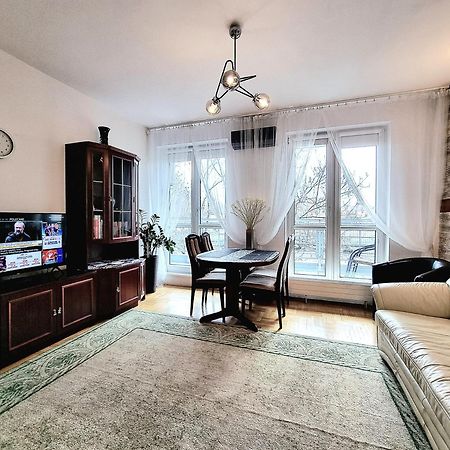 Saska Kepa Apartment 바르샤바 외부 사진