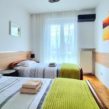 Saska Kepa Apartment 바르샤바 외부 사진