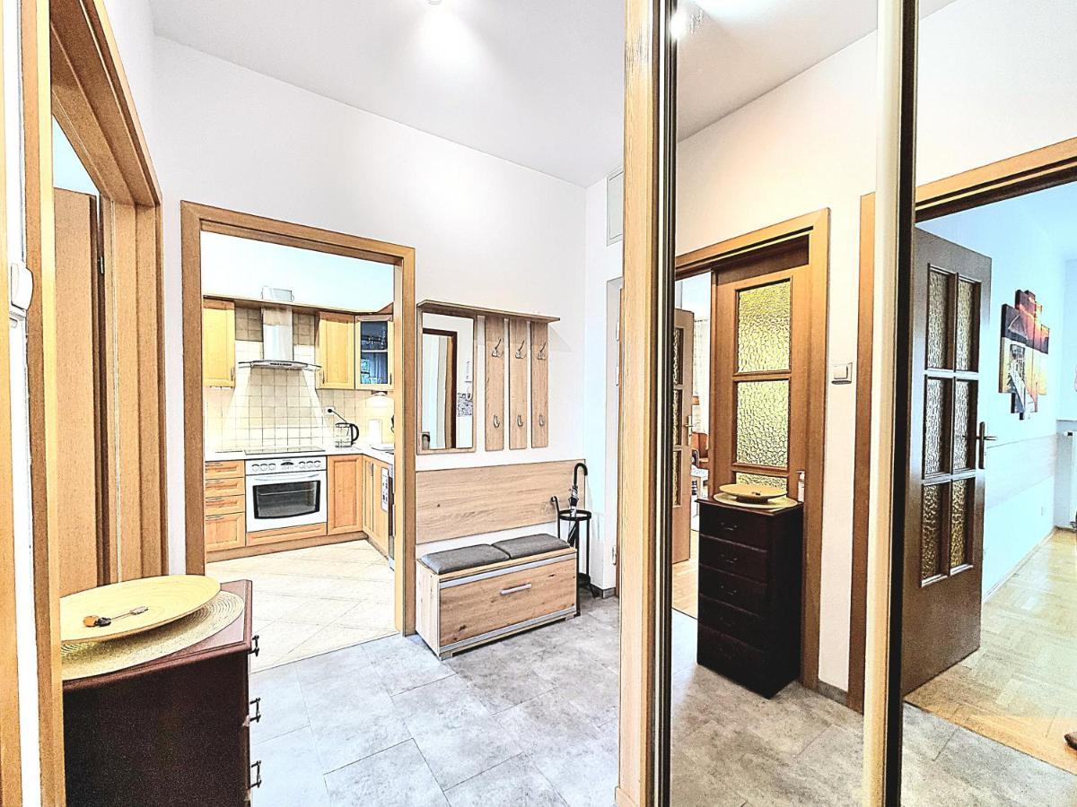 Saska Kepa Apartment 바르샤바 외부 사진